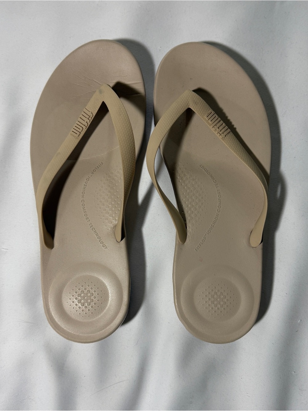 FitFlop iQushion Neutral Beige Flip Flop Sandals